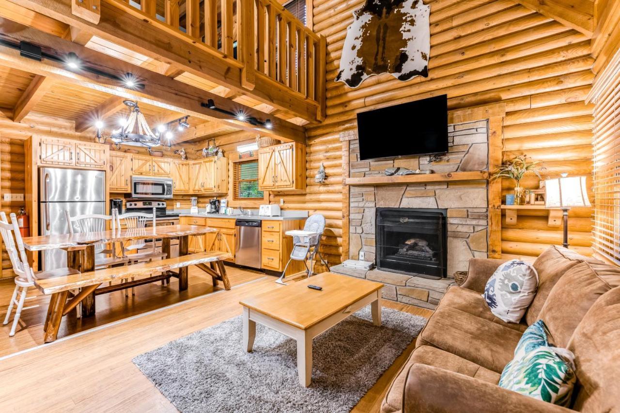 Pigeon Forge Perch Villa ภายนอก รูปภาพ