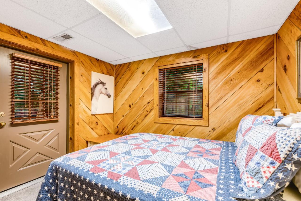 Pigeon Forge Perch Villa ภายนอก รูปภาพ